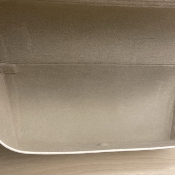 Michael Kors Glasses Case - Picture 3 of 4